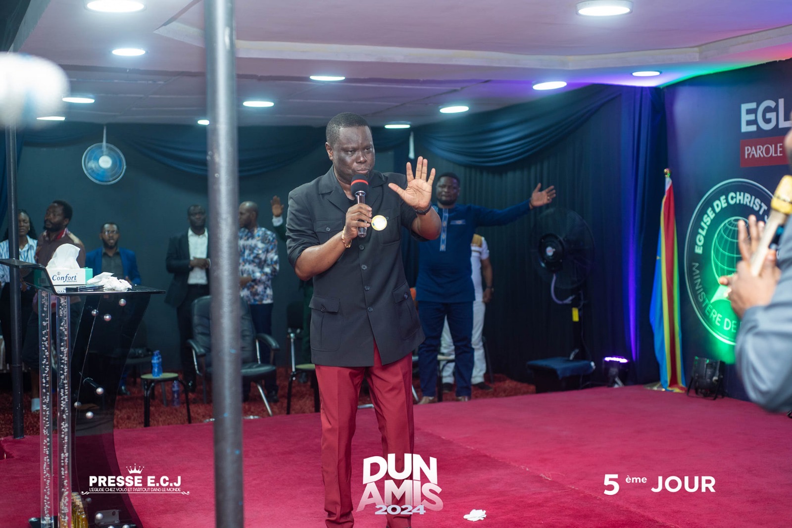 ef7eed1c-29b5-4fa3-9a83-633fc57420f5